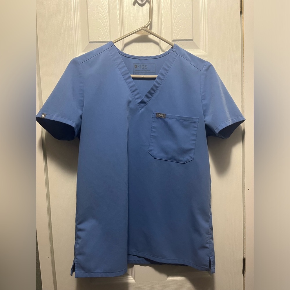 FIGS Ceil Blue Scrub Set